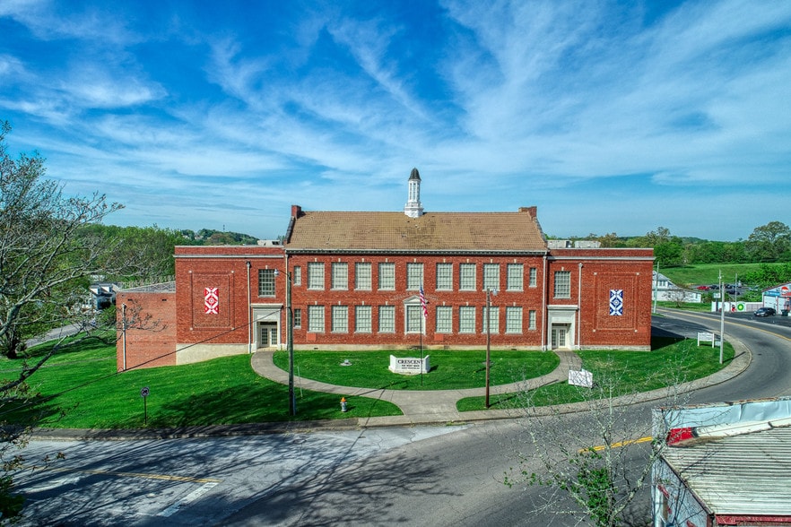 615 W Main St Greeneville Tn 37743 Loopnet Com