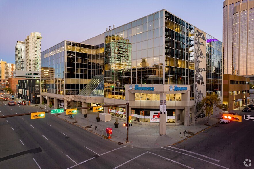 708 11th Ave SW, Calgary, AB for sale - Primary Photo - Image 1 of 1
