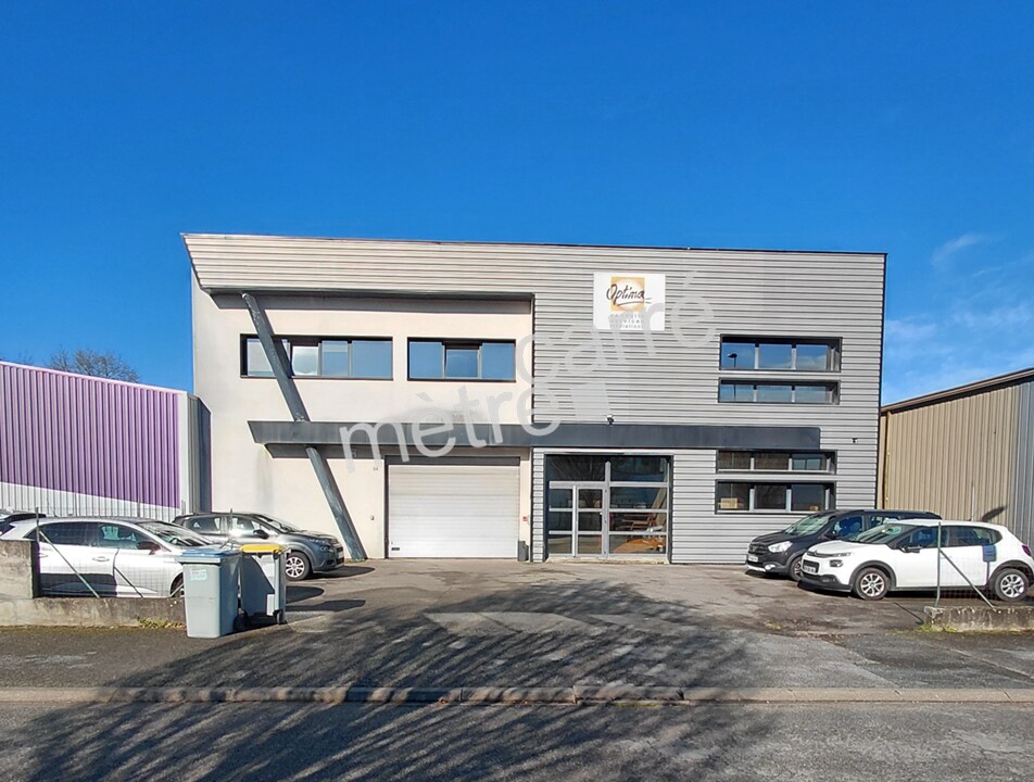 24 Rue Olympe De Gouges, Saint-Herblain for sale Primary Photo- Image 1 of 10