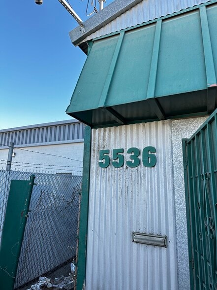 5536 Satsuma Ave, North Hollywood, CA for lease - Building Photo - Image 1 of 9