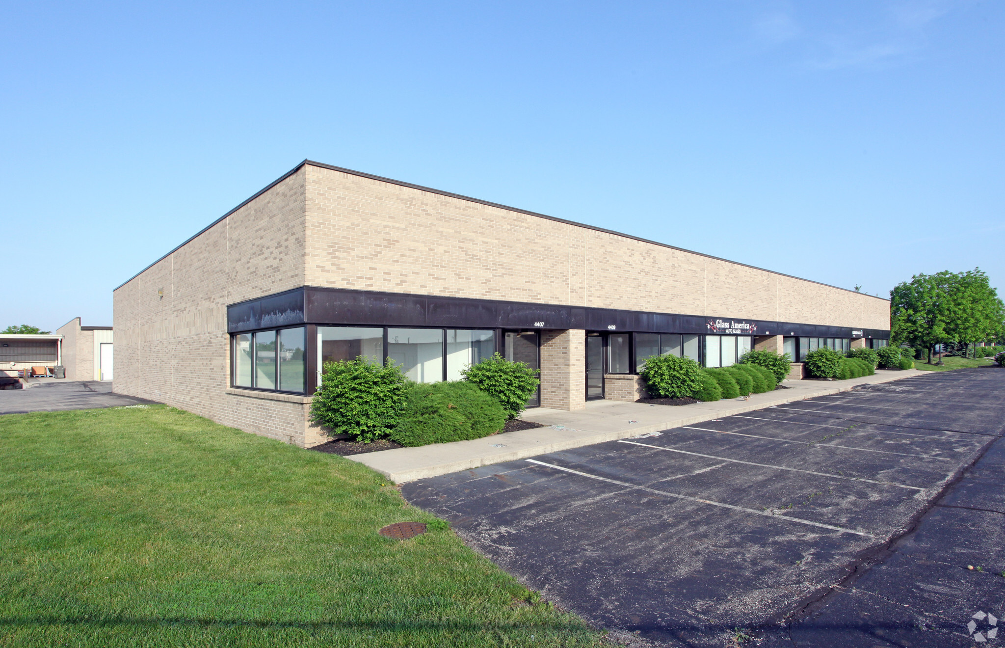 4407-4417 Professional Pky, Groveport, OH for lease Primary Photo- Image 1 of 9