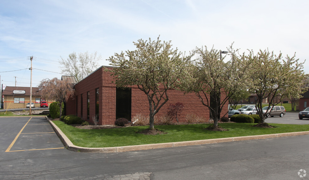 11 North St, Canandaigua, NY for lease - Building Photo - Image 3 of 14