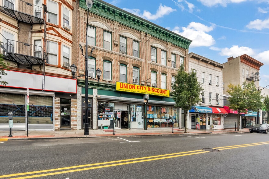 814-816 Summit Ave, Union City, NJ for sale - Building Photo - Image 3 of 29