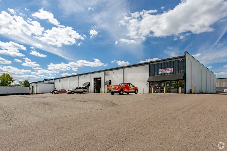 5561 ster St, Dayton, OH 45414