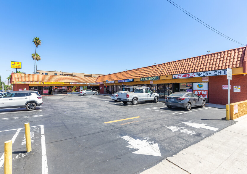 6100 Reseda Blvd, Reseda, CA for lease - Building Photo - Image 3 of 5