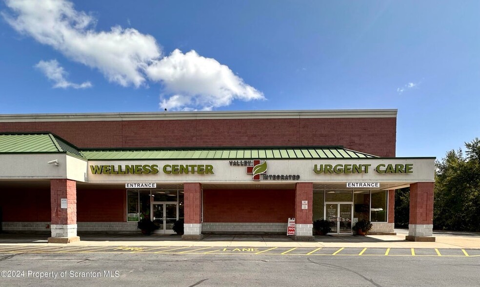 1550 Main St, Dickson City, PA for lease - Building Photo - Image 1 of 9