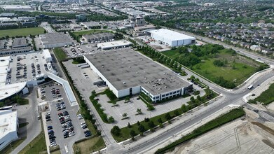35 Orlando Ave, Richmond Hill, ON - AERIAL  map view