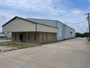 575 Proffitt st, Midlothian, TX for lease Interior Photo- Image 2 of 23