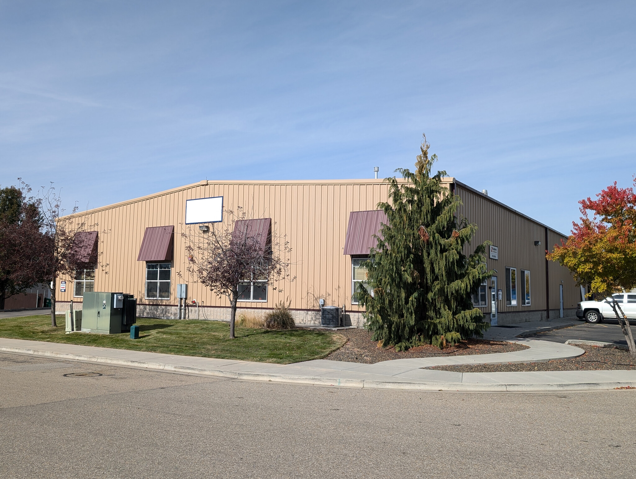 8458 W Elisa St, Boise, ID for lease Building Photo- Image 1 of 8