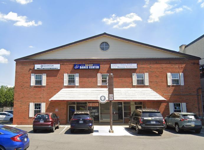 512 Maple Ave W, Vienna, VA for lease - Building Photo - Image 2 of 4