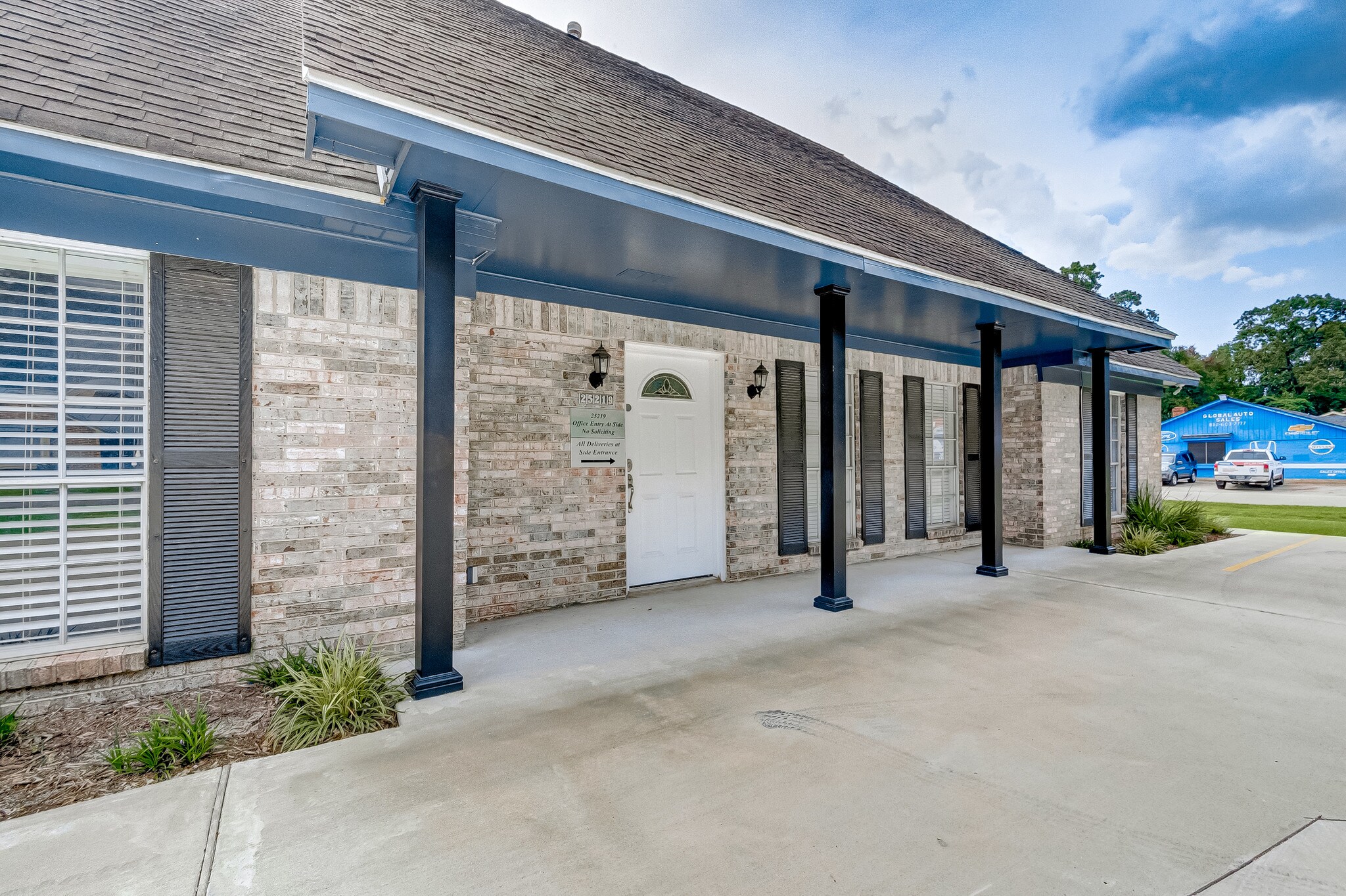 25219 Oakhurst Dr, Spring, TX for sale Primary Photo- Image 1 of 1