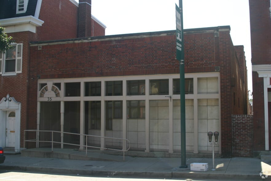 35 E Washington St, Hagerstown, MD for sale - Primary Photo - Image 1 of 1