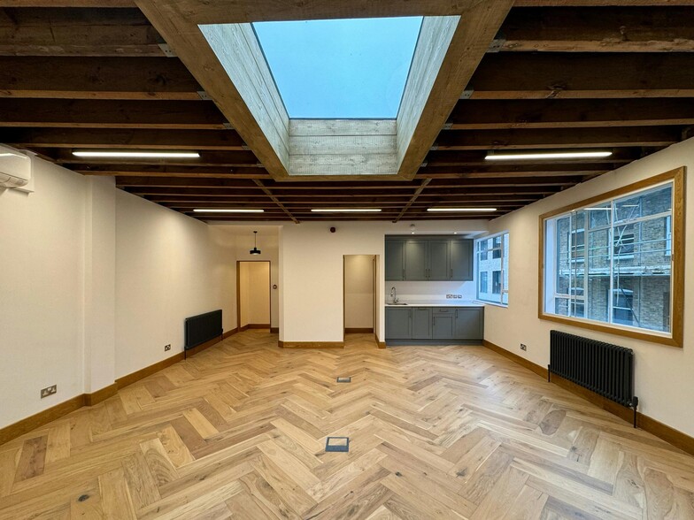 6 Grafton Mews, London for lease - Building Photo - Image 1 of 8