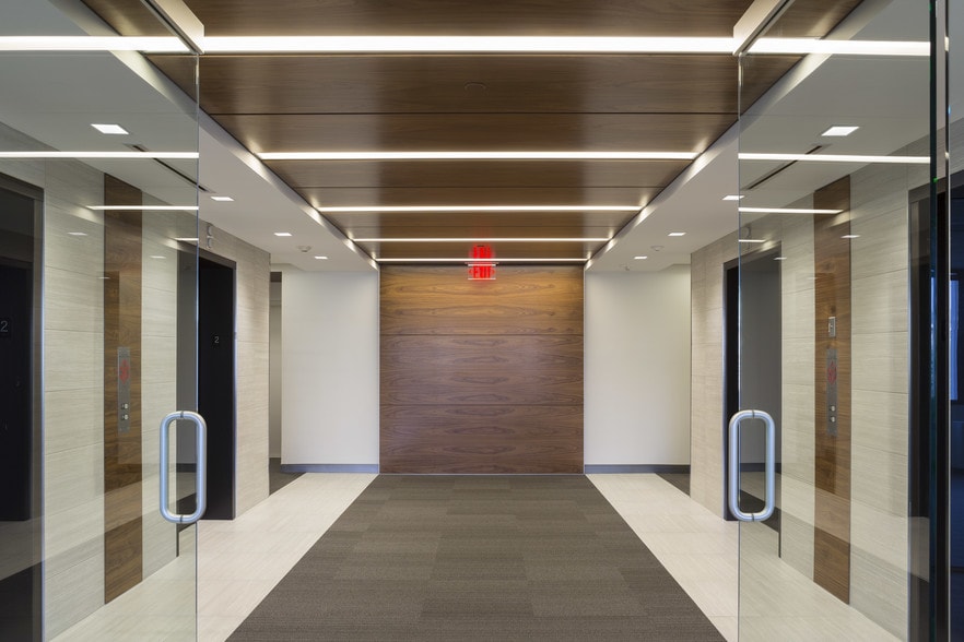 4340 East-West Hwy, Bethesda, MD for lease - Lobby - Image 1 of 9