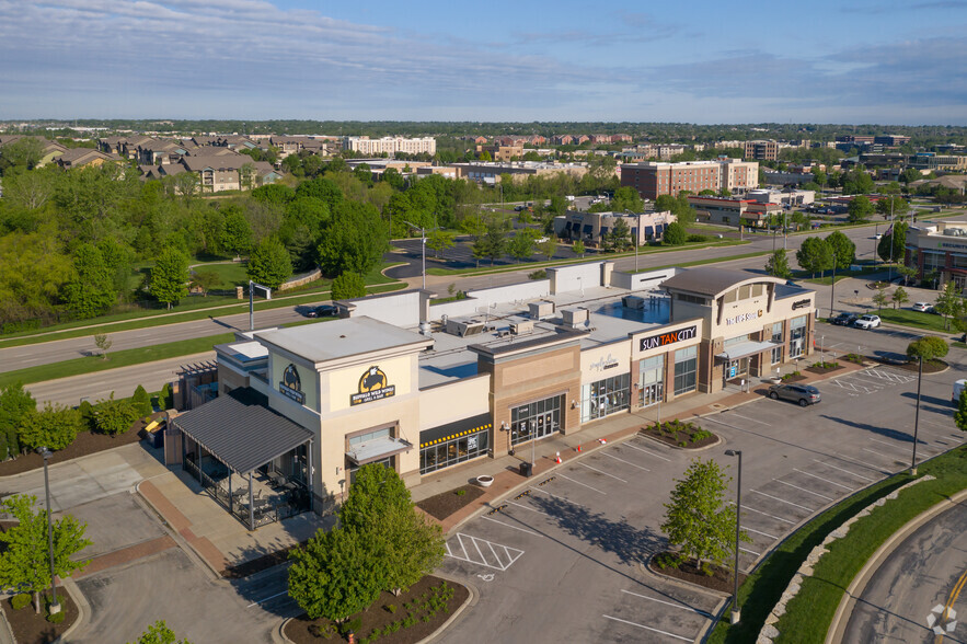 13713-13749 Metcalf Ave, Overland Park, KS for lease - Aerial - Image 3 of 6