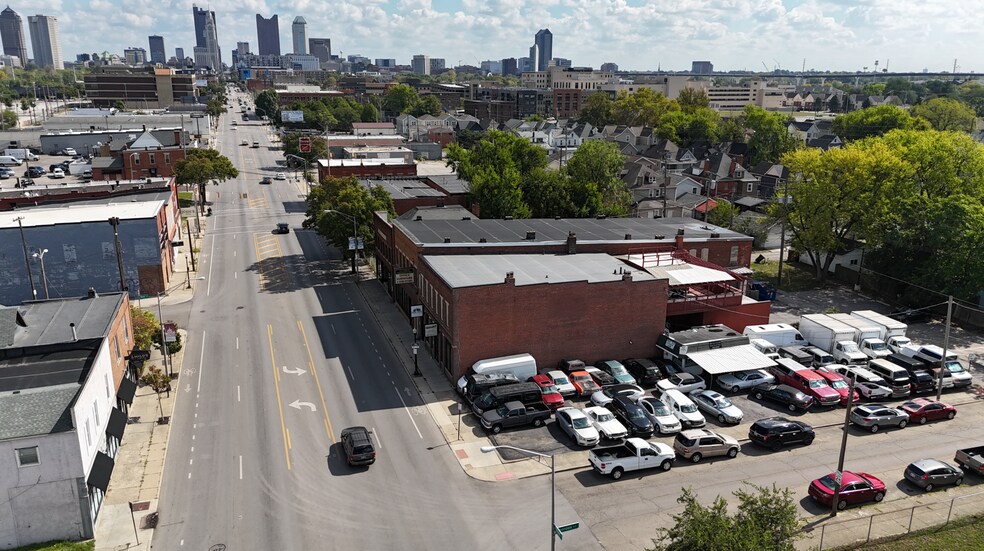 975 W Broad St, Columbus, OH for lease - Building Photo - Image 3 of 10