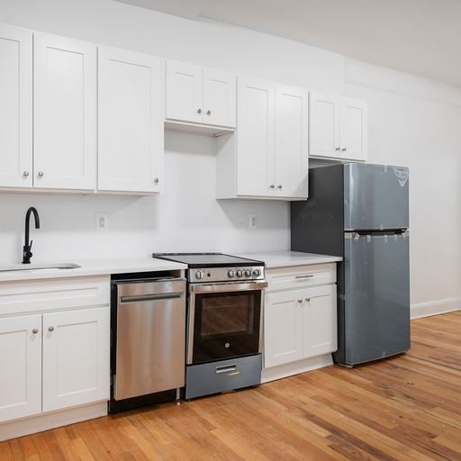 566 7th St, Brooklyn, NY for sale - Interior Photo - Image 1 of 1