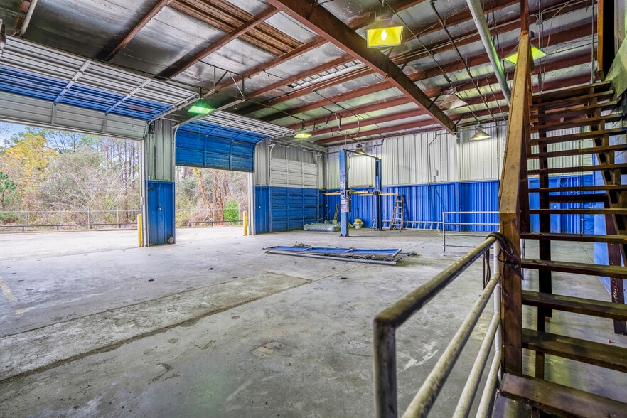 80 Sorters McClellan rd, Kingwood, TX for sale - Building Photo - Image 3 of 48