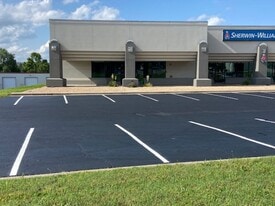 131 Industrial Park Dr, Hollister MO - Warehouse