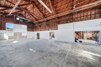 2900 Lafayette Rd, Newport Beach, CA for lease Interior Photo- Image 2 of 3