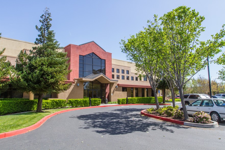 100 Cross St, San Luis Obispo, CA for lease - Building Photo - Image 1 of 8