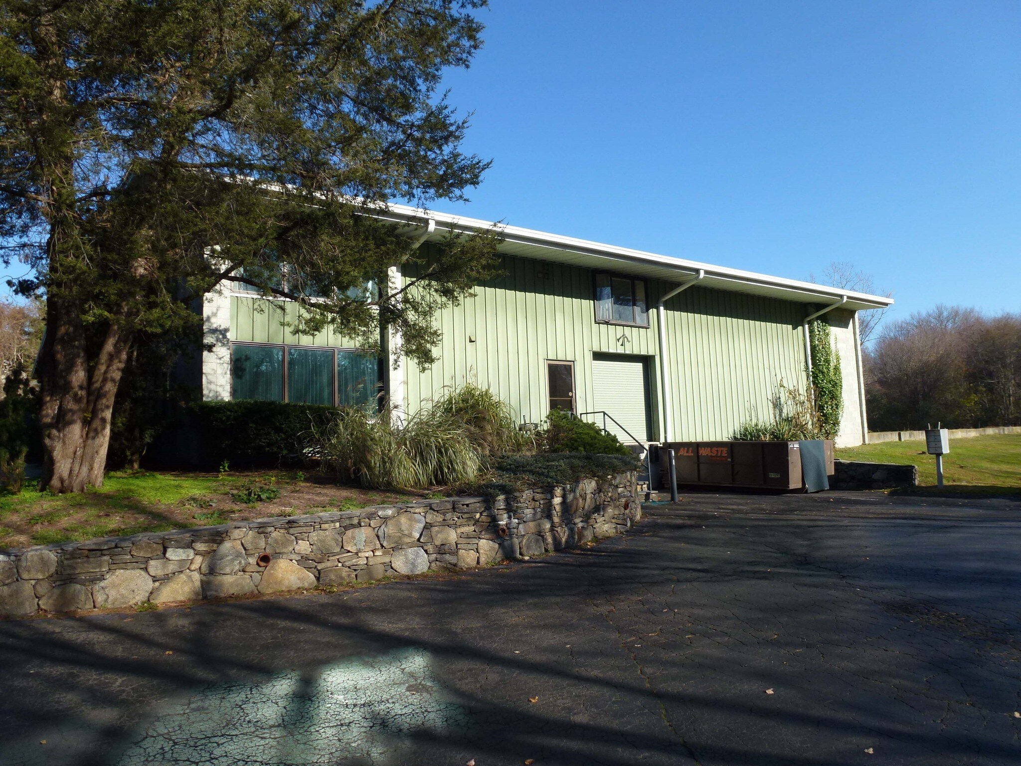 1 Bishop Ln, Madison, CT for sale Building Photo- Image 1 of 1