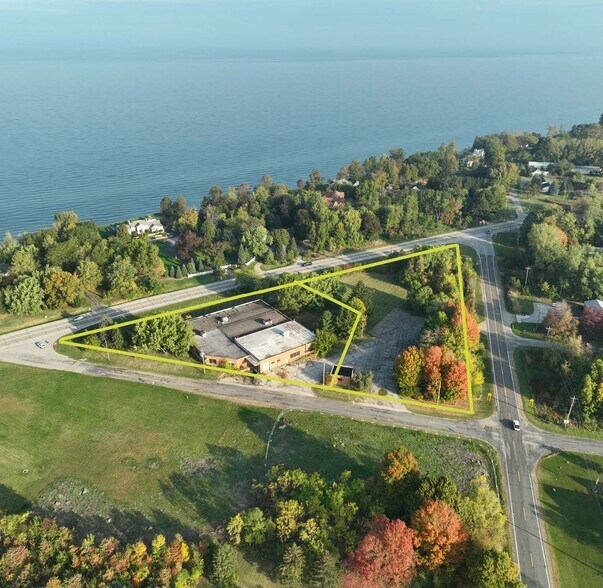 2527 N M 63, Benton Harbor, MI for sale - Building Photo - Image 2 of 7