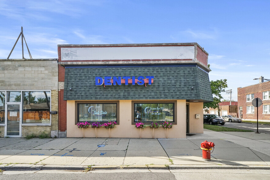 6825 W Addison St, Chicago, IL for sale - Construction Photo - Image 1 of 1