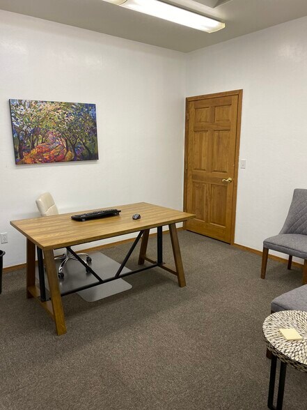 1801 W Deuce Of Clubs, Show Low, AZ for sale - Interior Photo - Image 1 of 1