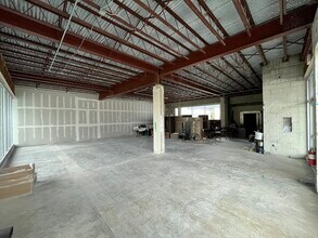 7130 College Pky, Fort Myers, FL for lease Interior Photo- Image 1 of 2