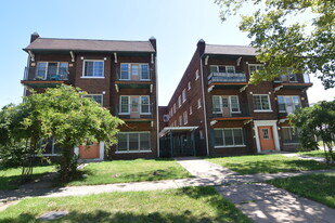 East 125th Apartments - Parking Garage