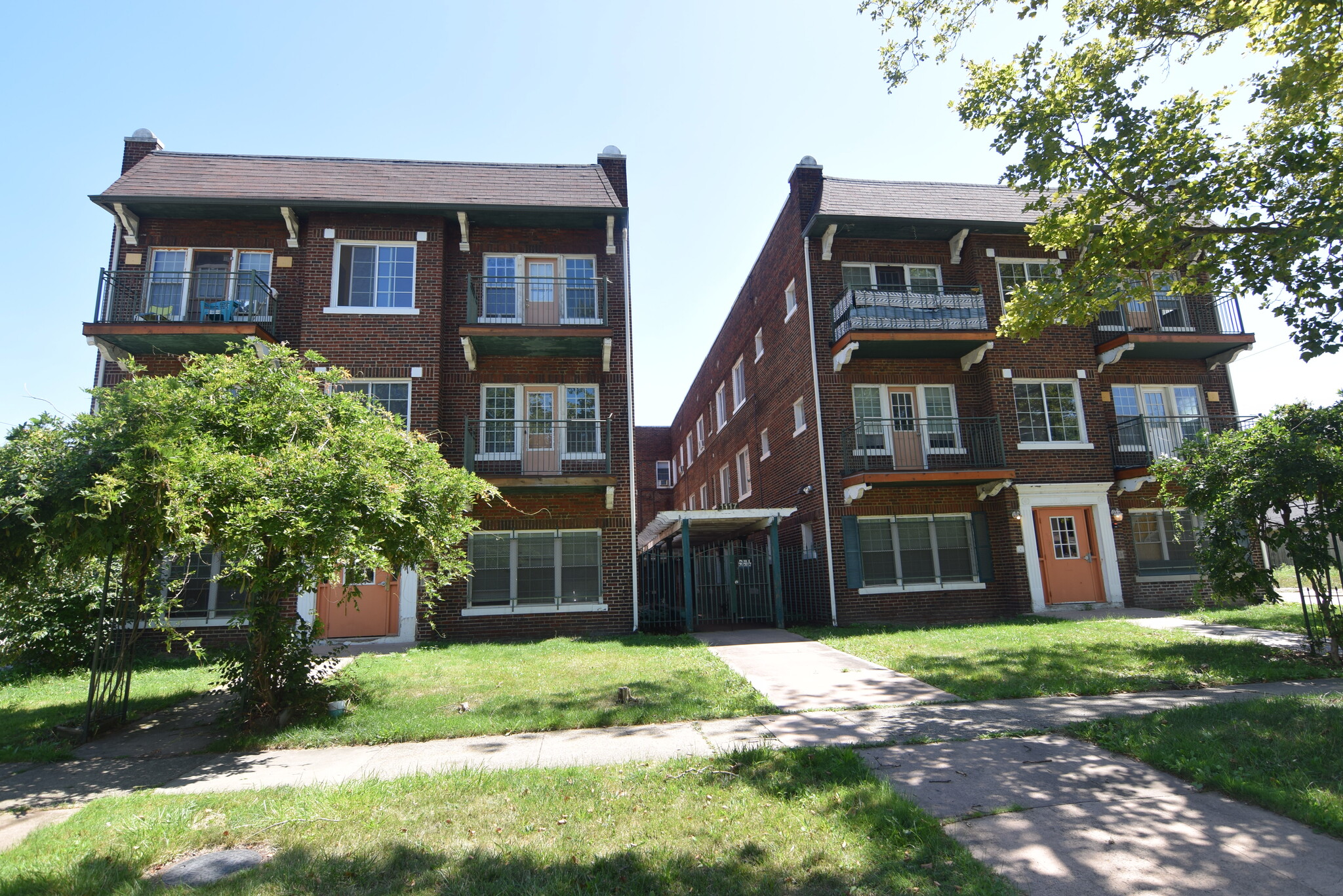 1117 E 125th St, East Cleveland, OH for sale Building Photo- Image 1 of 14