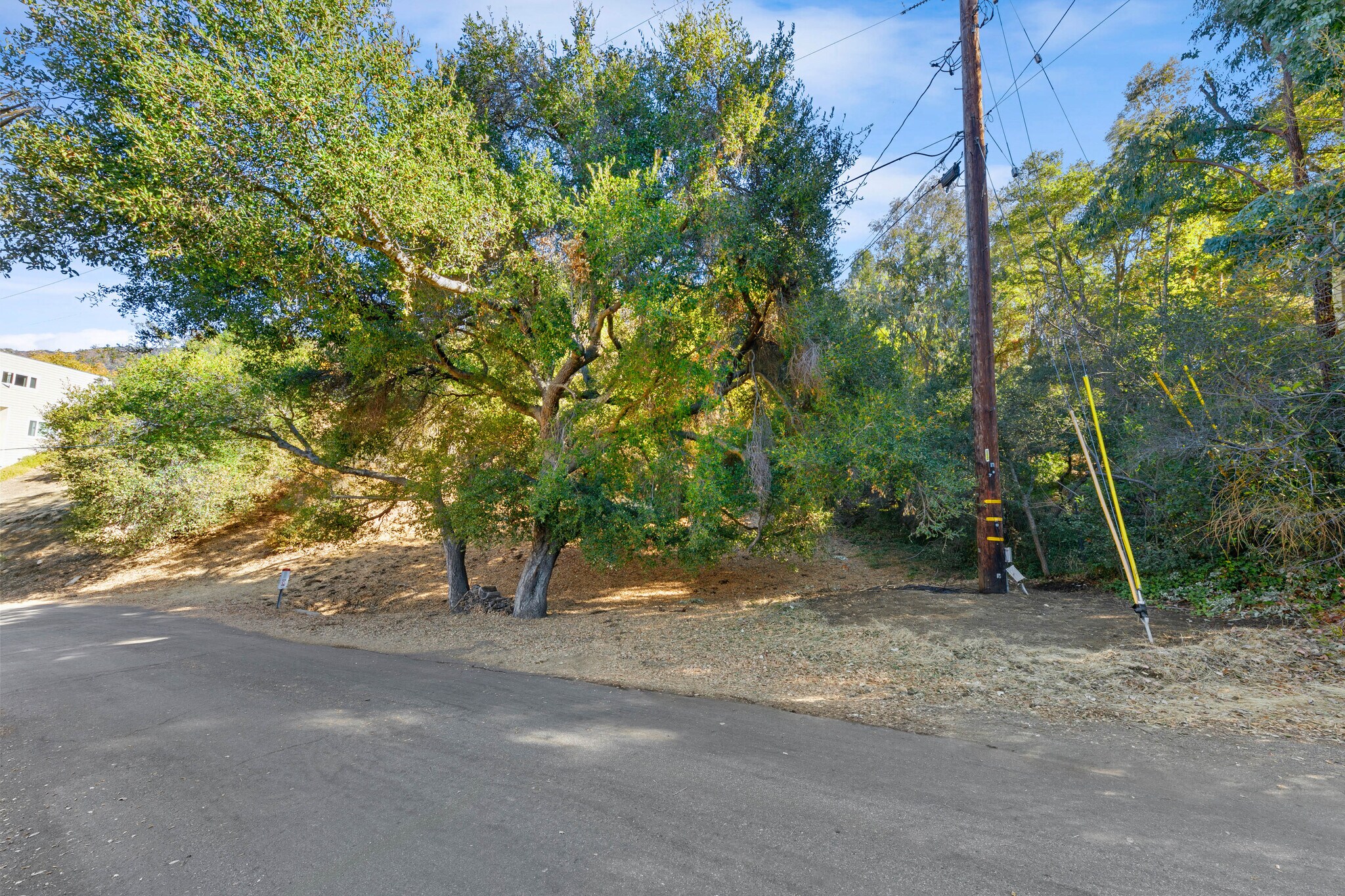 612 Reithe Ave, Calabasas, CA for sale Primary Photo- Image 1 of 1