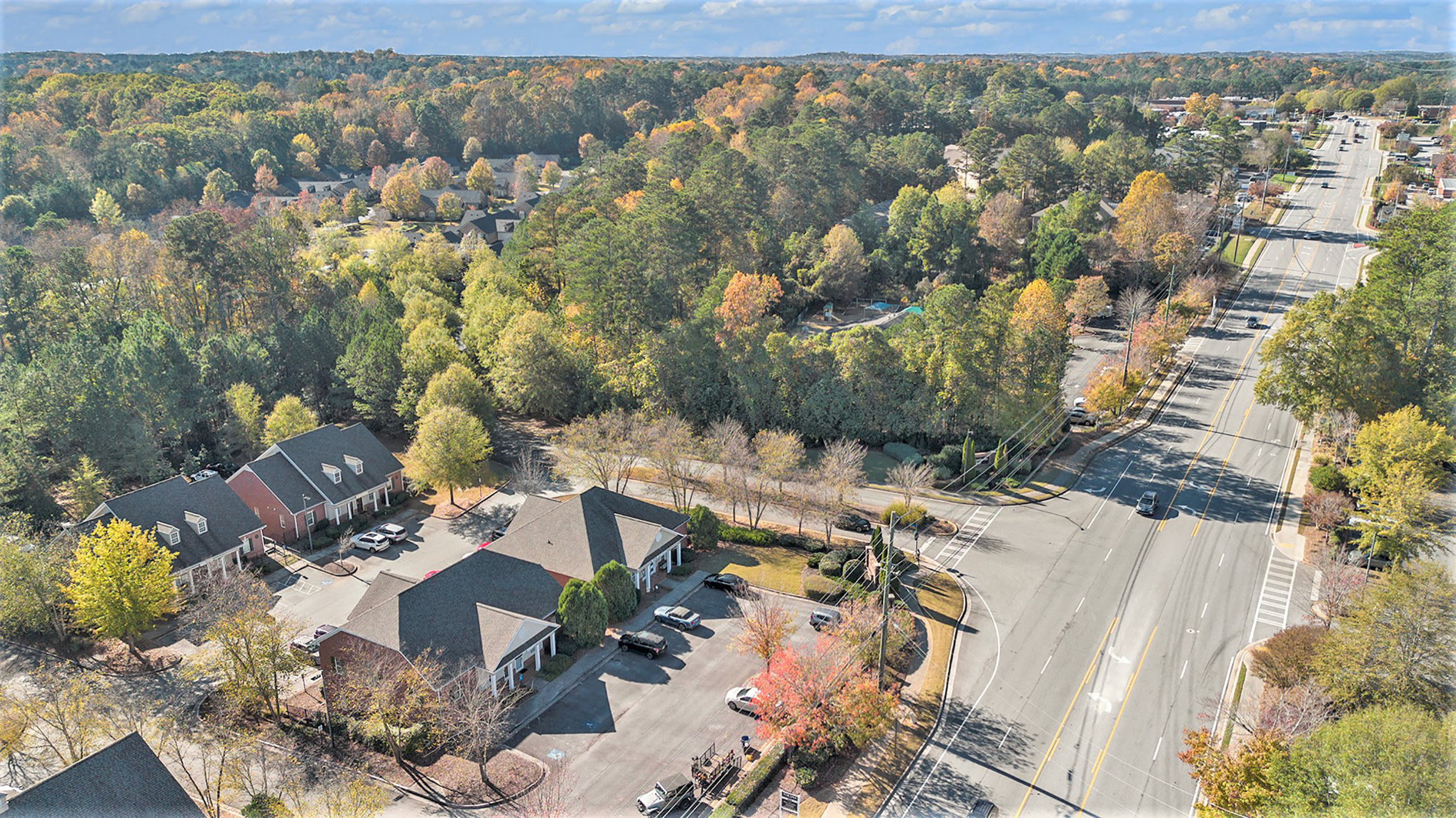 1690 Stone Village Ln, Kennesaw, GA for lease Building Photo- Image 1 of 14