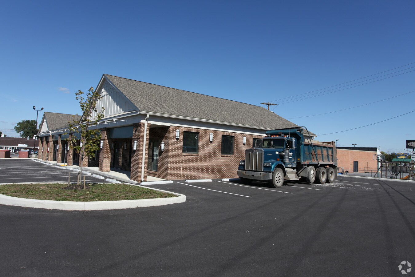 5664 Warm Springs Ave, Martinsburg, WV 25404