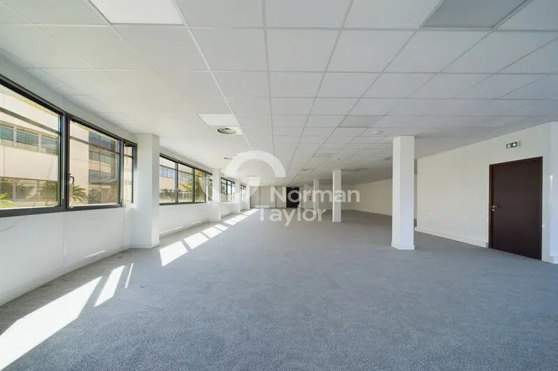 Office in Montpellier for lease Interior Photo- Image 1 of 12