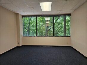 5635 Peachtree Pky, Peachtree Corners, GA for lease Interior Photo- Image 1 of 7