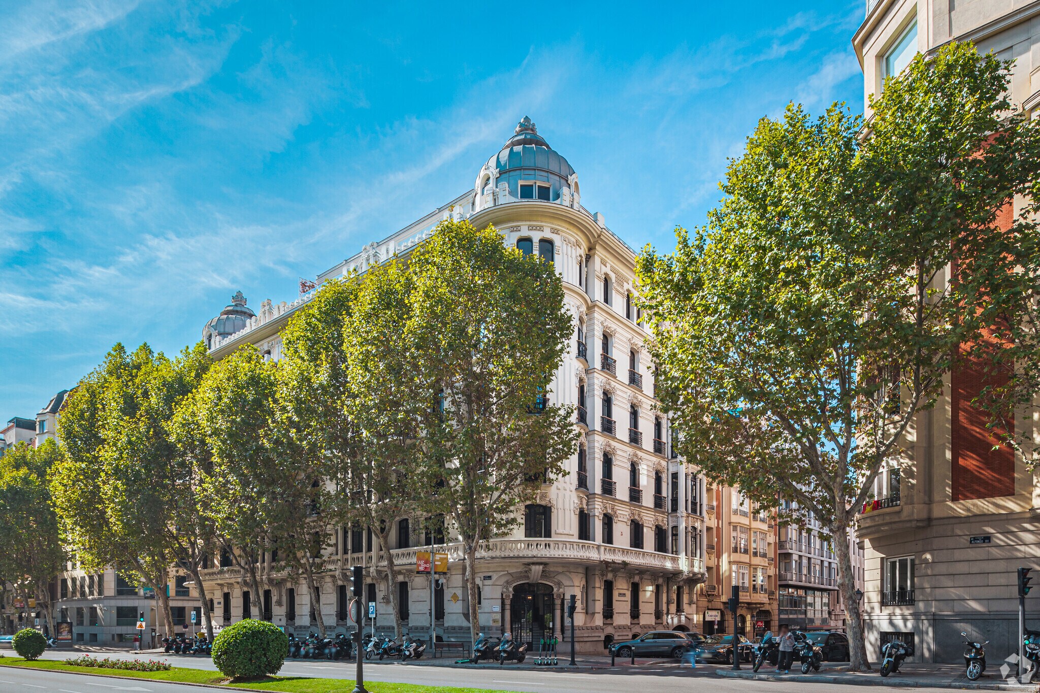 Calle de Alfonso XII, 36, Madrid, Madrid for sale Primary Photo- Image 1 of 1