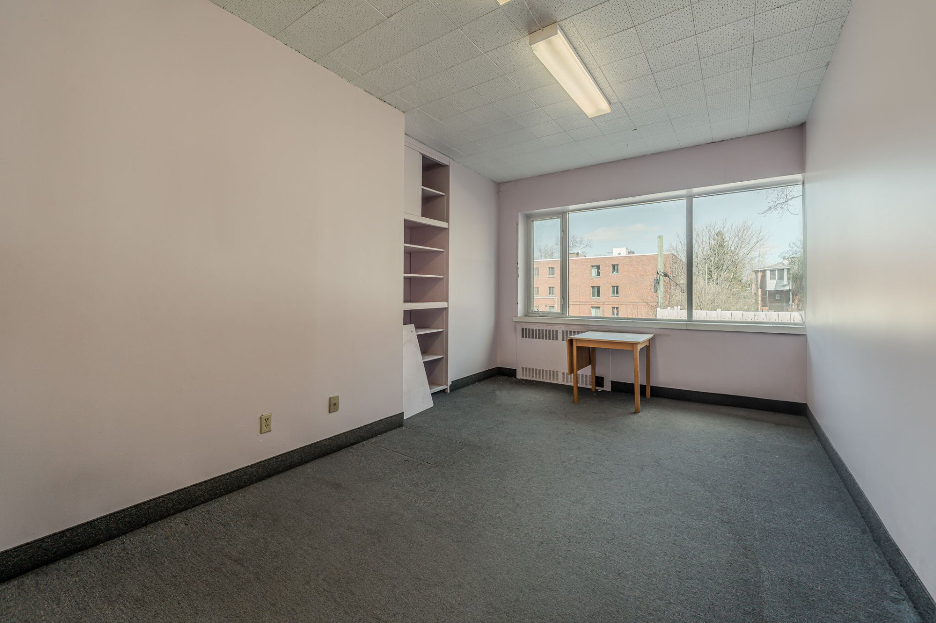 6555 Ch De La Côte-Des-Neiges, Montréal, QC for lease Interior Photo- Image 1 of 4