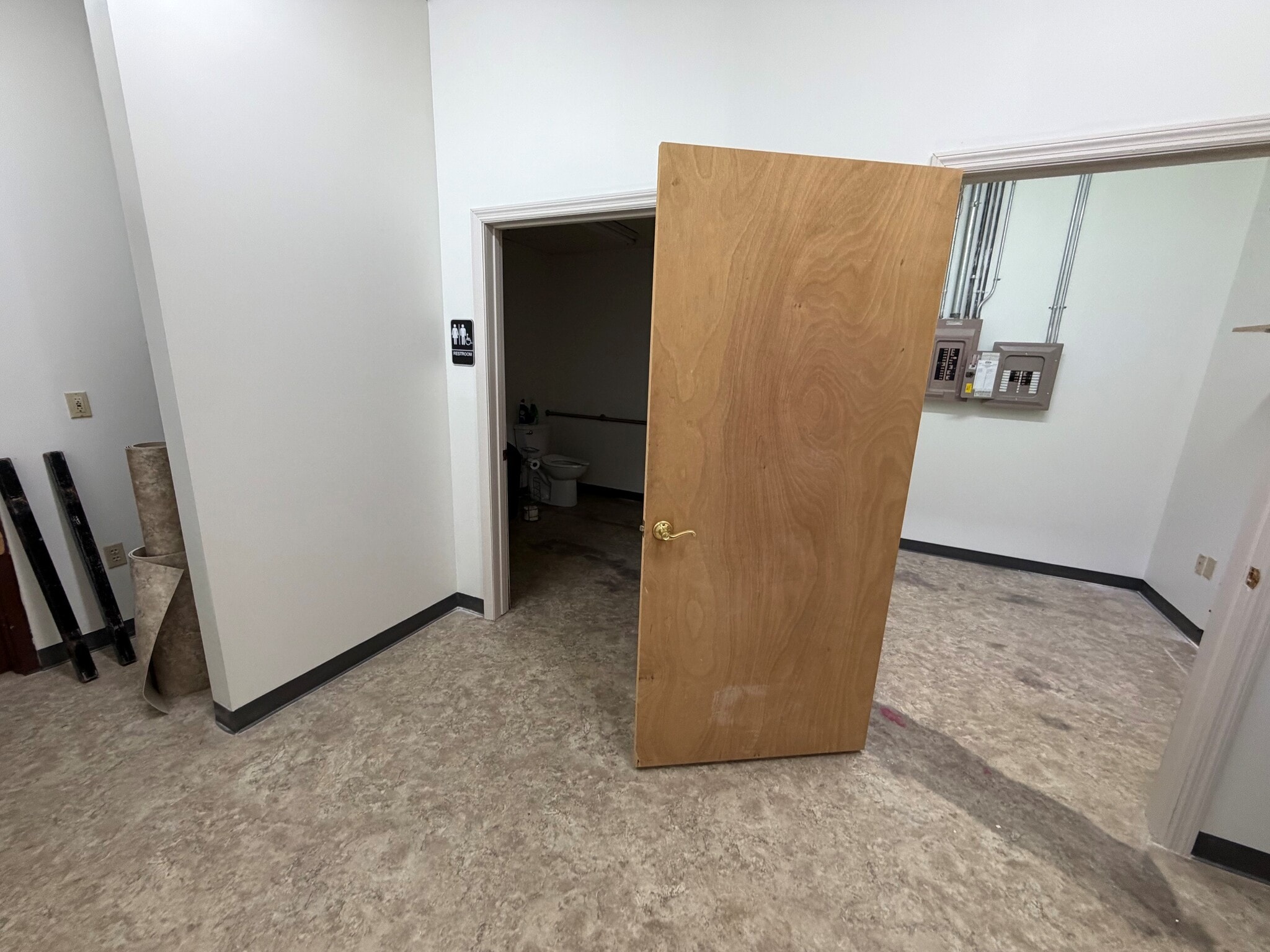 1706-1804 S Main St, Bellefontaine, OH for lease Interior Photo- Image 1 of 3