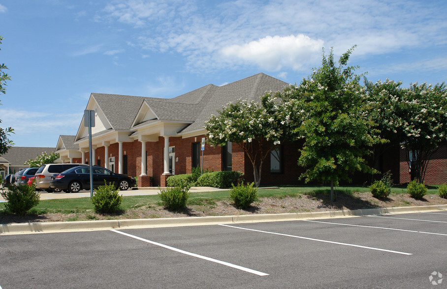 1736-1740 Taliaferro Trl, Montgomery, AL for lease - Building Photo - Image 3 of 10