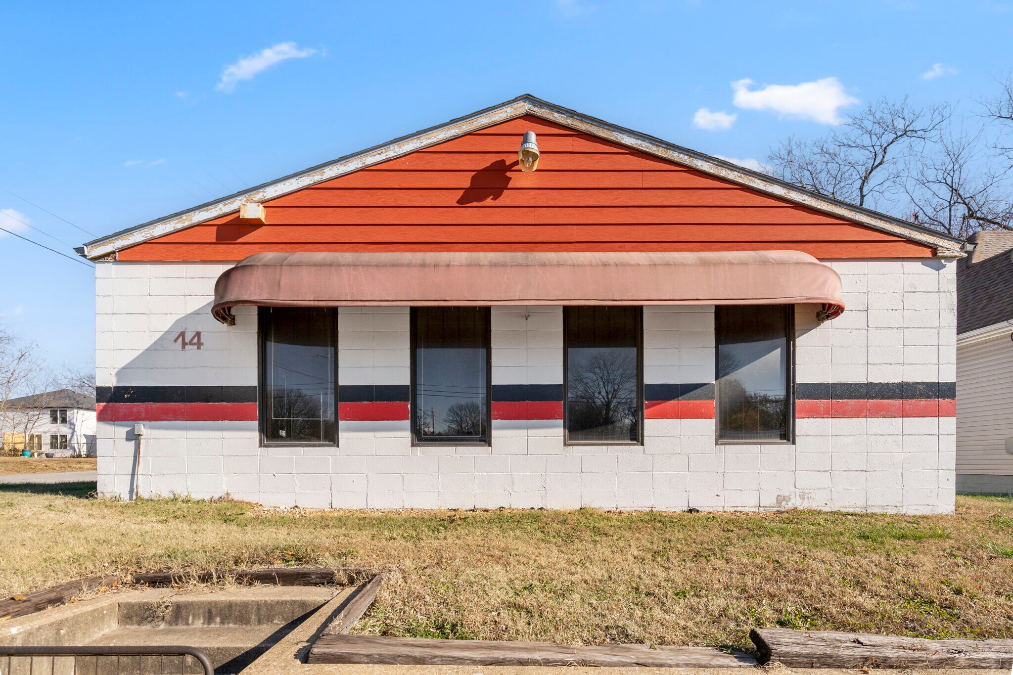 1544 N National Ave, Springfield, MO for sale Primary Photo- Image 1 of 1