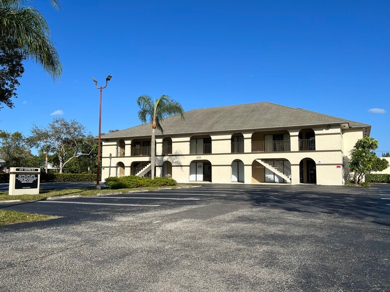 609 N Hepburn Ave, Jupiter, FL for lease - Building Photo - Image 3 of 3
