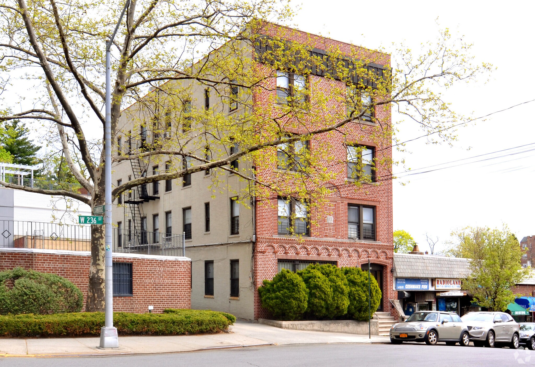 515 W 236th St, Bronx, NY for sale Primary Photo- Image 1 of 1