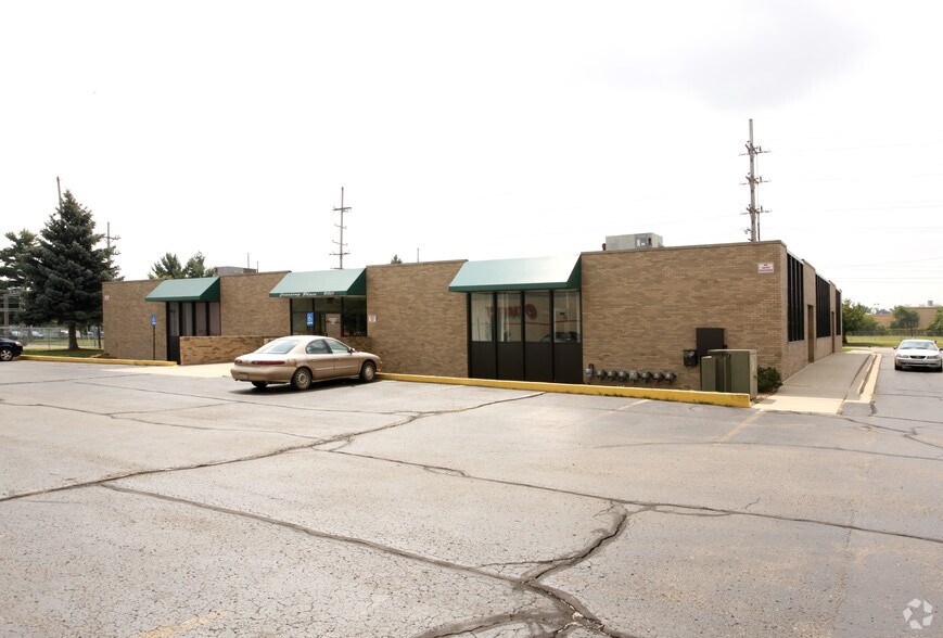 950 W Monroe St, Jackson, MI for lease - Building Photo - Image 2 of 2