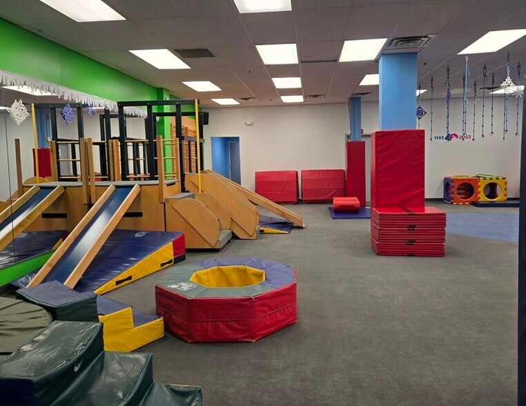855 Worcester Rd, Framingham, MA for lease - Building Photo - Image 3 of 5