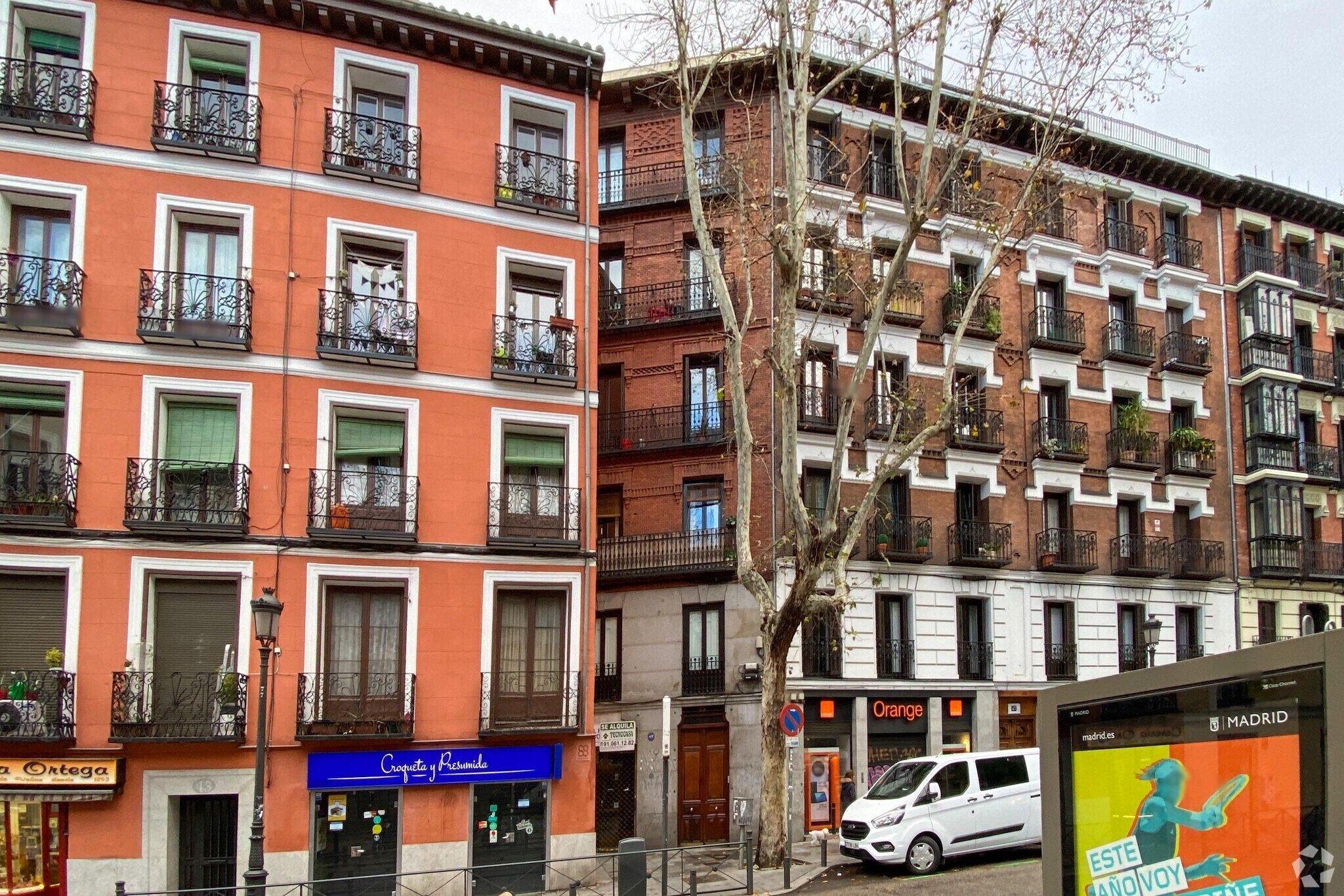 Multifamily in Madrid, Madrid for sale Primary Photo- Image 1 of 1