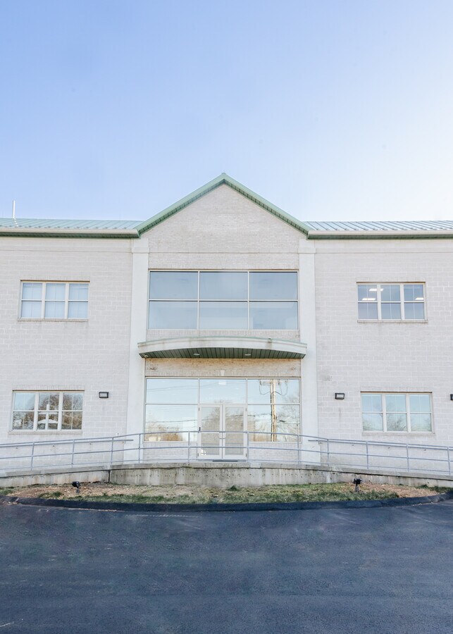 4 Research Dr, Woodbridge, CT 06525 Office/Medical for Lease