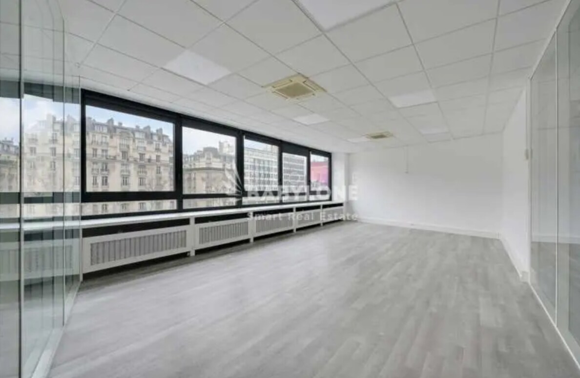 147 Avenue Charles De Gaulle, Neuilly-sur-Seine for lease Interior Photo- Image 1 of 4