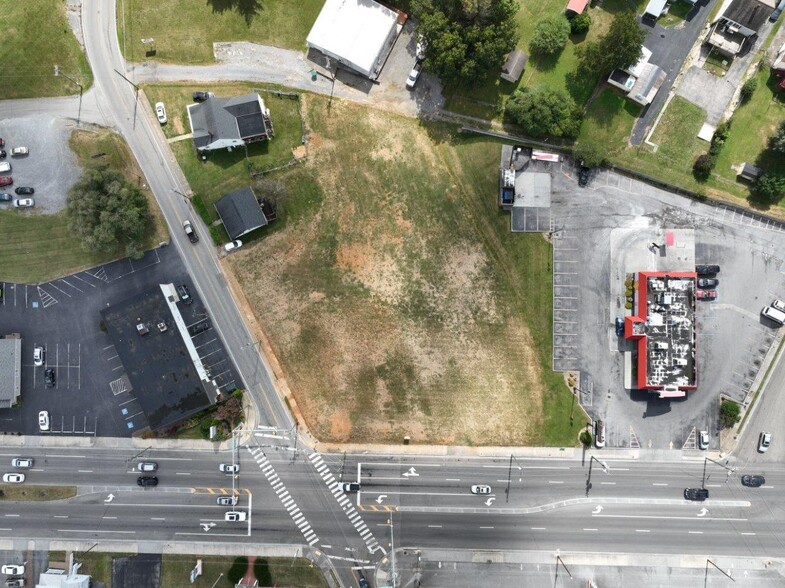 1800 Euclid Avenue Ave, Bristol, VA for sale - Aerial - Image 3 of 12